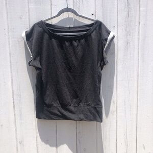 Nike Epic Training Shirt Rolled Sleeve Grey